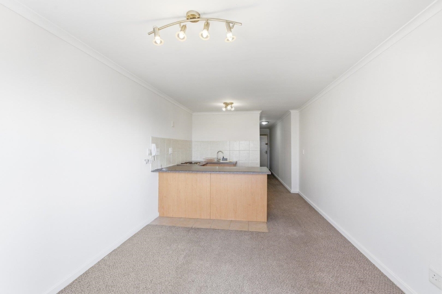 To Let 1 Bedroom Property for Rent in Salt River Western Cape